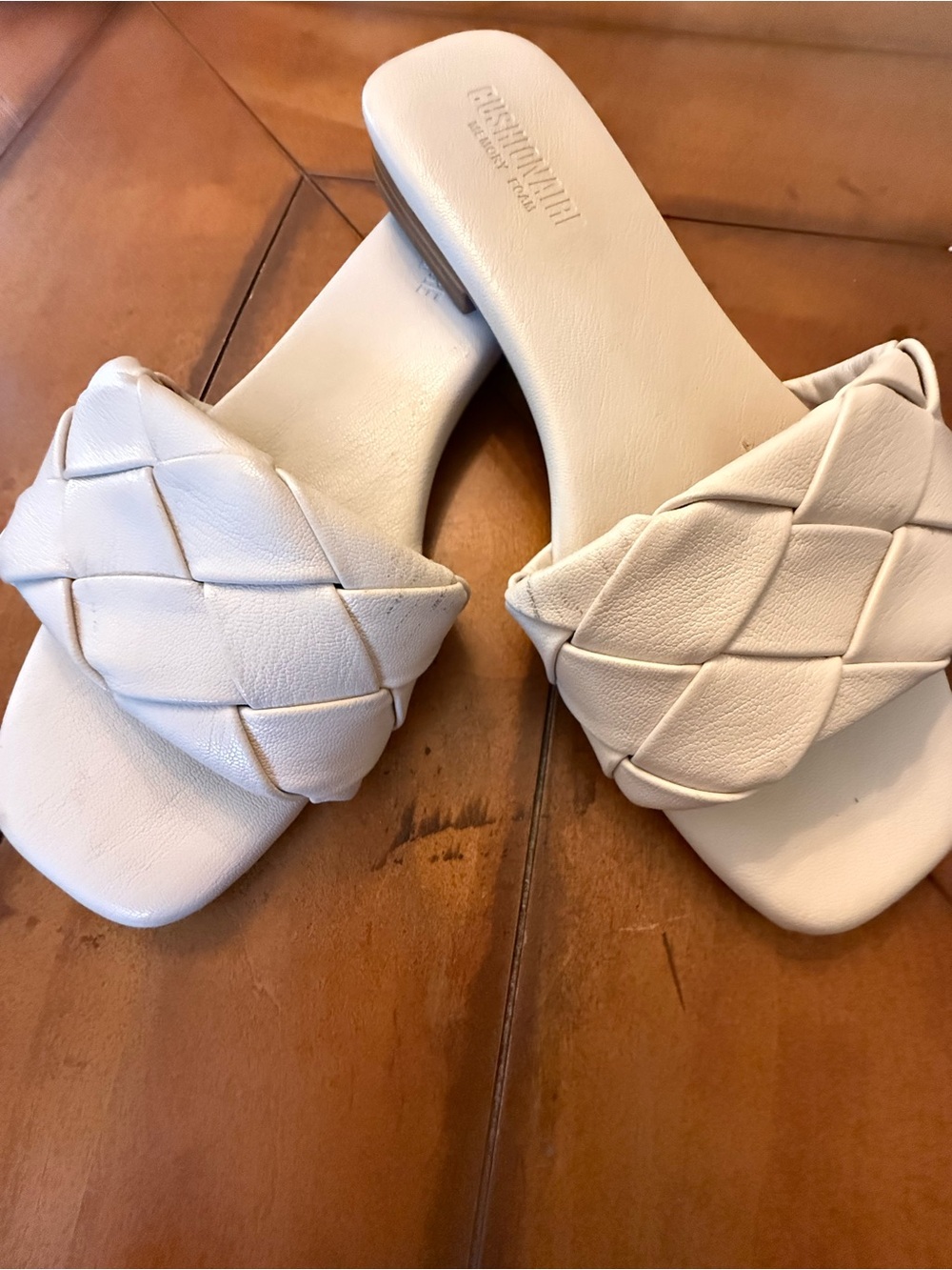 Cream Woven Leather Slide Sandals - Women